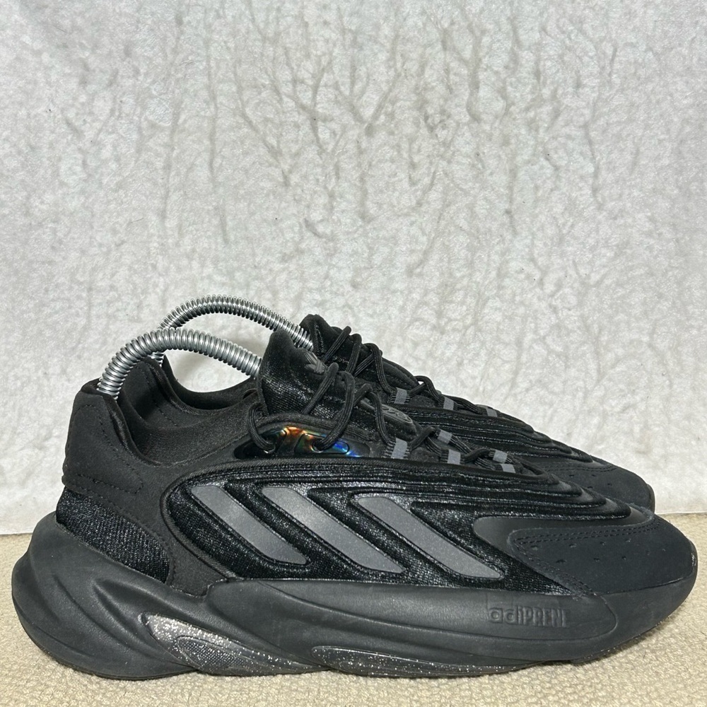 Adidas Originals Mens Ozelia Core Black Carbon Training Sneakers Shoes SZ US 7